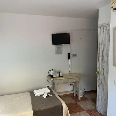 Гостевой дом Virgen Del Rocio Ii 2*