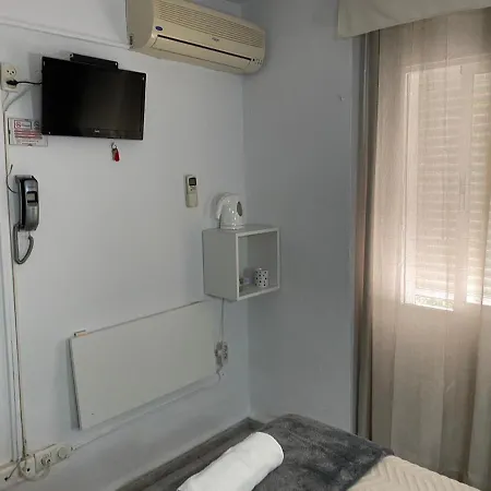 Virgen Del Rocio Ii Гостевой дом Торремолинос