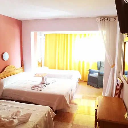 Pensionat Virgen Del Rocio Ii Torremolinos