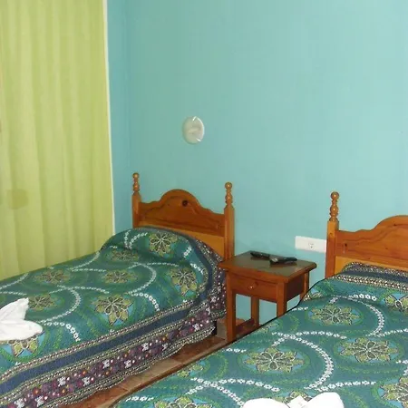 Virgen Del Rocio Ii Pensionat 2*