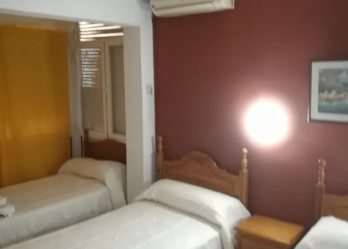 Pensión Virgen Del Rocio Ii Torremolinos