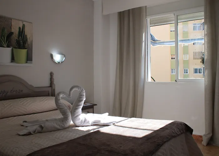 Virgen Del Rocio Ii Pensión Torremolinos