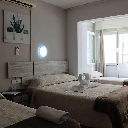 Guest house Virgen Del Rocio Ii 2*