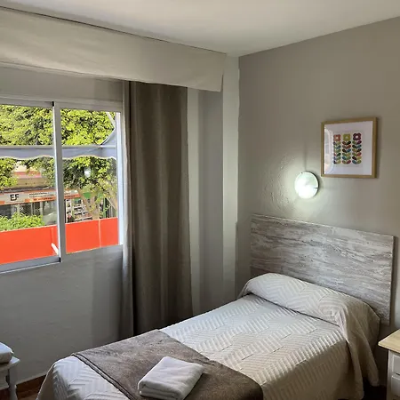 Virgen Del Rocio Ii Guest house 2*